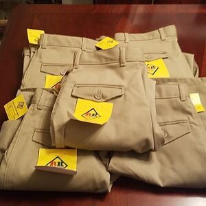 RK
School uniform pants